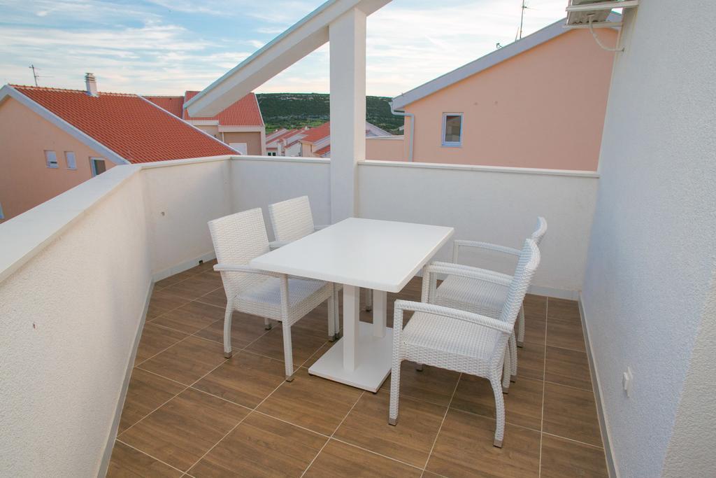 Orange Apartments Novalja Luaran gambar